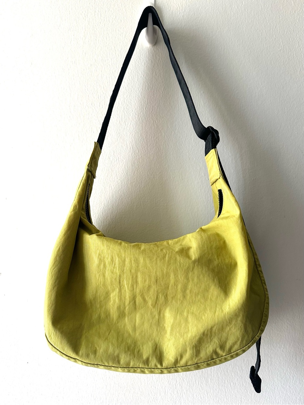 BAGGU Medium Crescent Bag Lemongrass